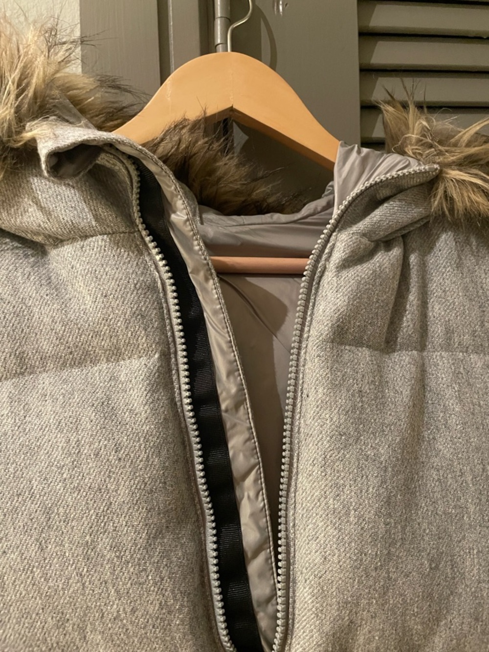 GAP Beige Light Gray Jacket with Knit Hood Trim